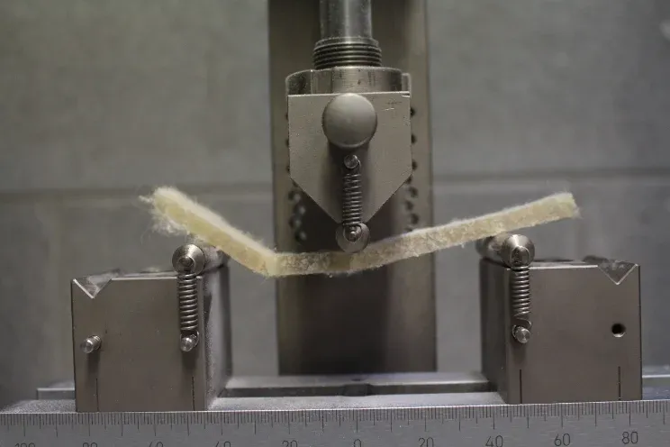 photo: flexural test rig, Lonsdale Basement